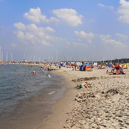 Zentrale Und Strandnahe Ferienwohnung In Kuehlungsborn Ost Exteriör bild